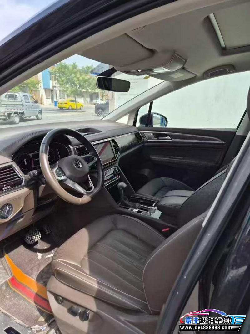 21年大众蔚然轿车抵押车出售