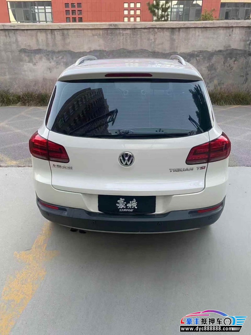 15年大众途观轿车抵押车出售