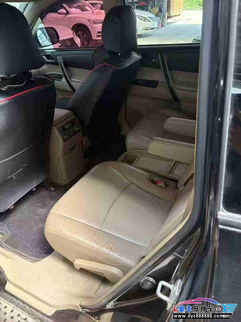 09年丰田汉兰达轿车抵押车出售