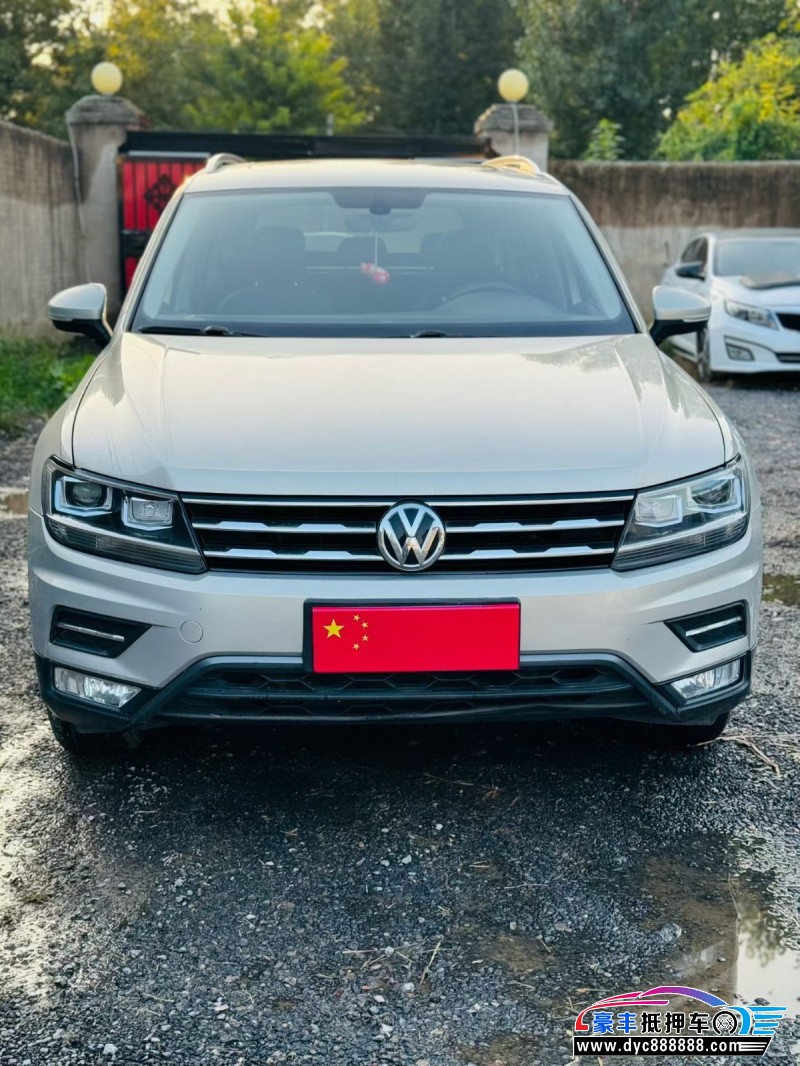 17年大众途观轿车抵押车出售