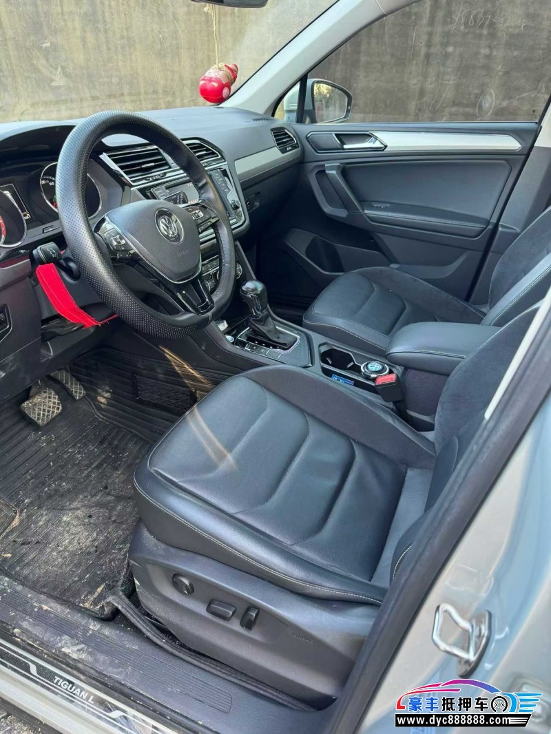 17年大众途观轿车抵押车出售