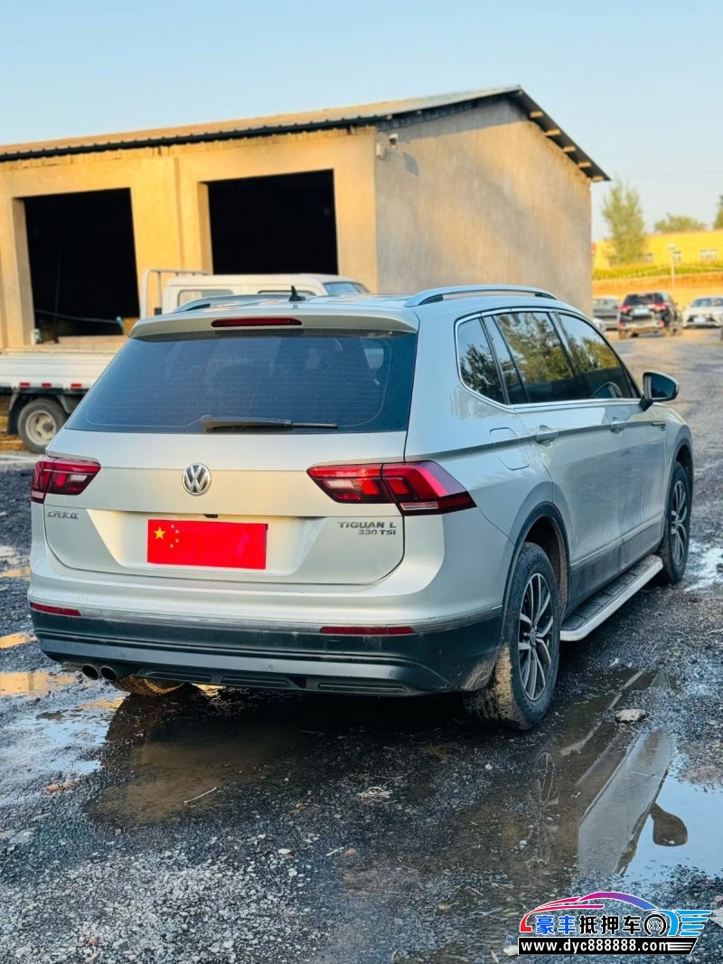 17年大众途观轿车抵押车出售