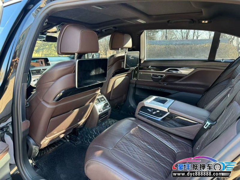 19年宝马7系轿车抵押车出售