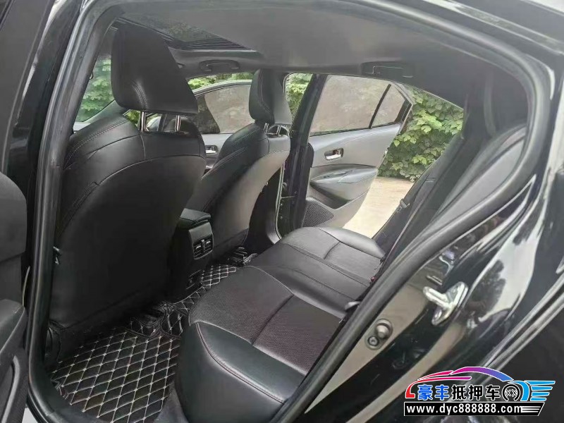 21年丰田雷凌轿车抵押车出售