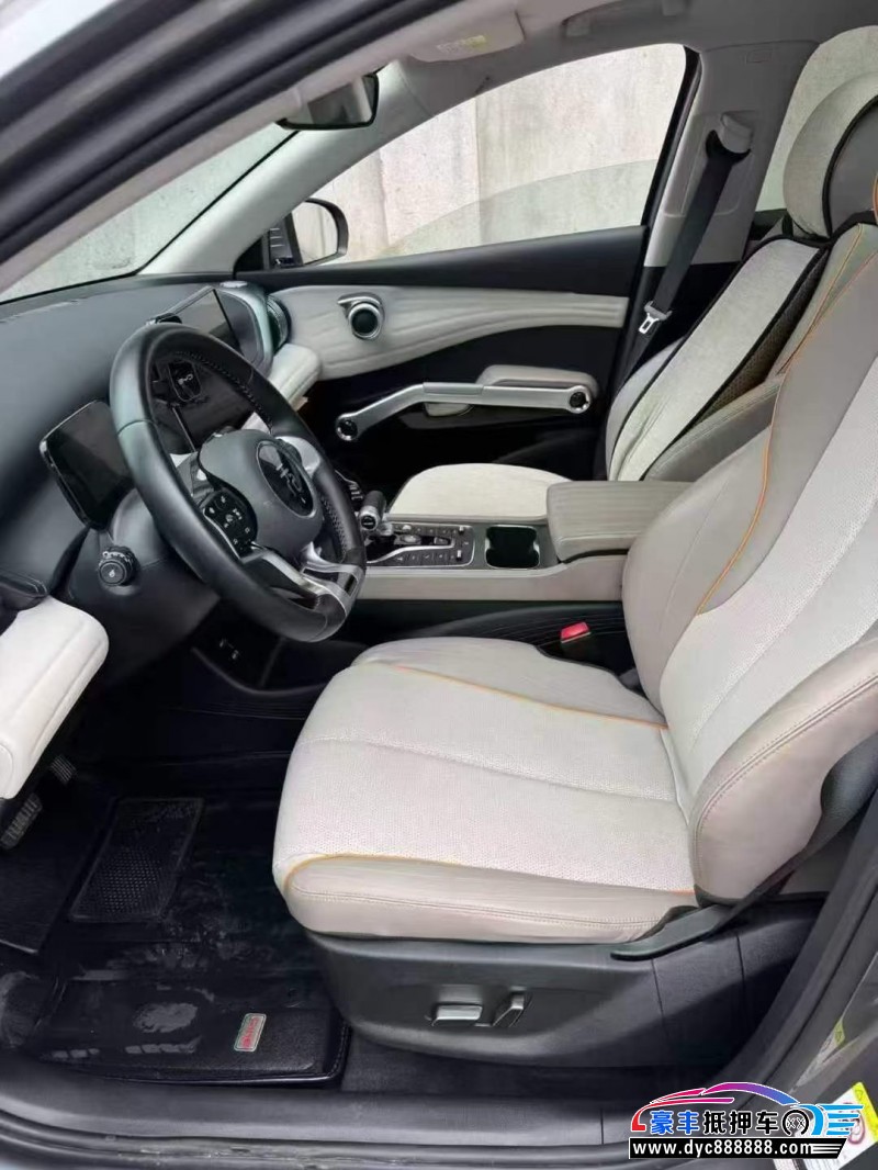 23年比亚迪元轿车抵押车出售