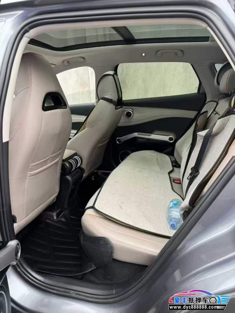 23年比亚迪元轿车抵押车出售