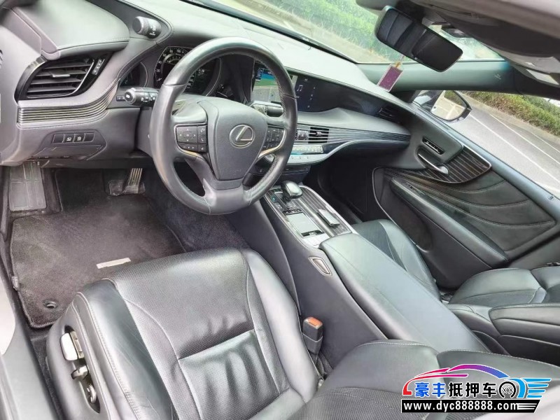 18年雷克萨斯LS轿车抵押车出售