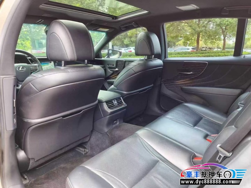 18年雷克萨斯LS轿车抵押车出售