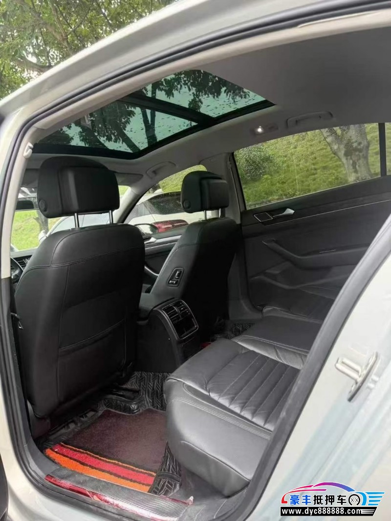 20年大众迈腾轿车抵押车出售