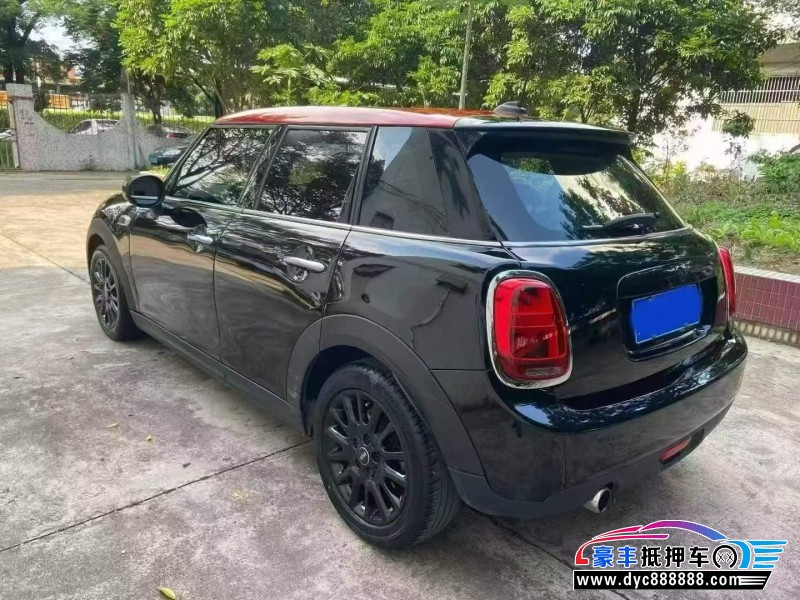 19年宝马MINI轿车抵押车出售