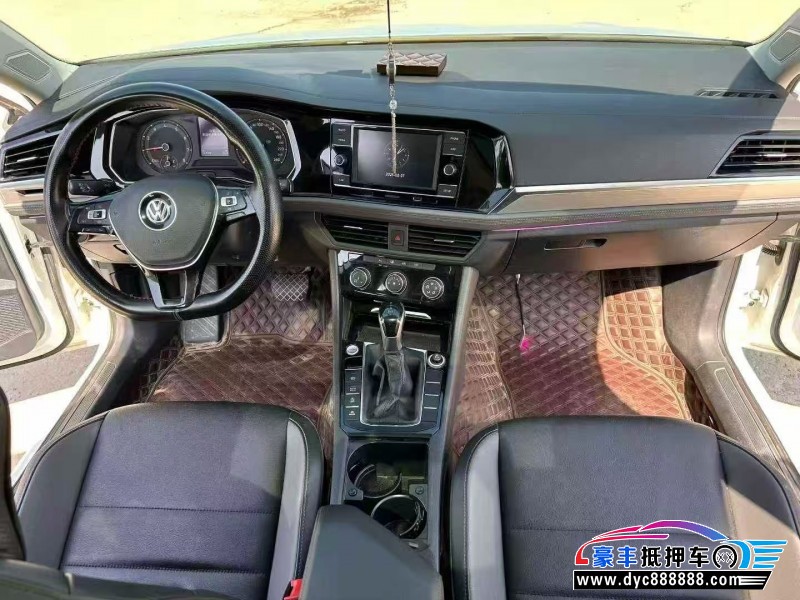 20年大众速腾轿车抵押车出售