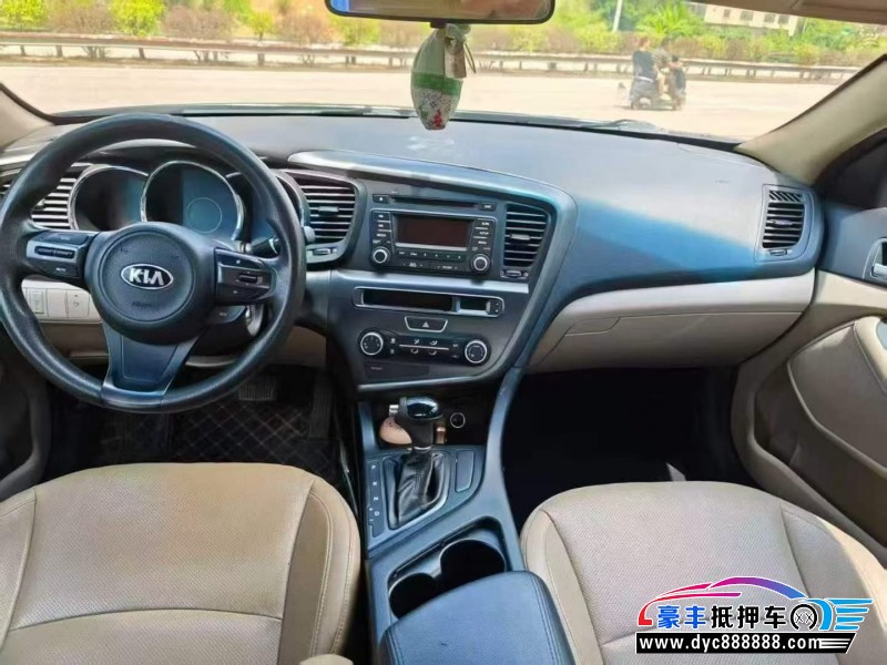 16年起亚K5轿车抵押车出售