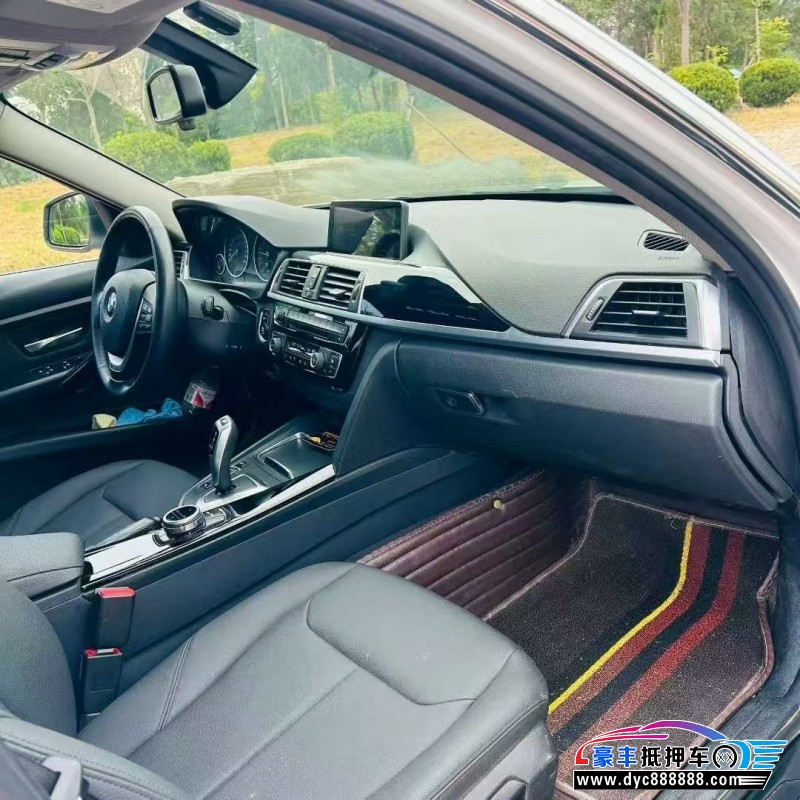 17年宝马3系轿车抵押车出售