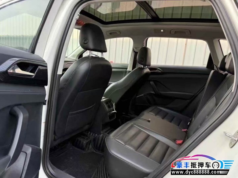 20年大众途岳轿车抵押车出售