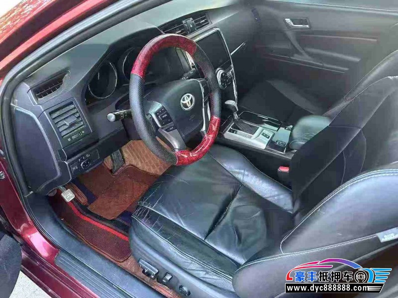 12年丰田锐志轿车抵押车出售