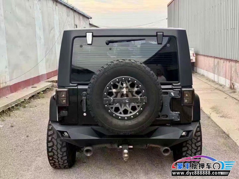 12年Jeep牧马人轿车抵押车出售