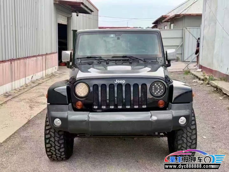 12年Jeep牧马人轿车抵押车出售