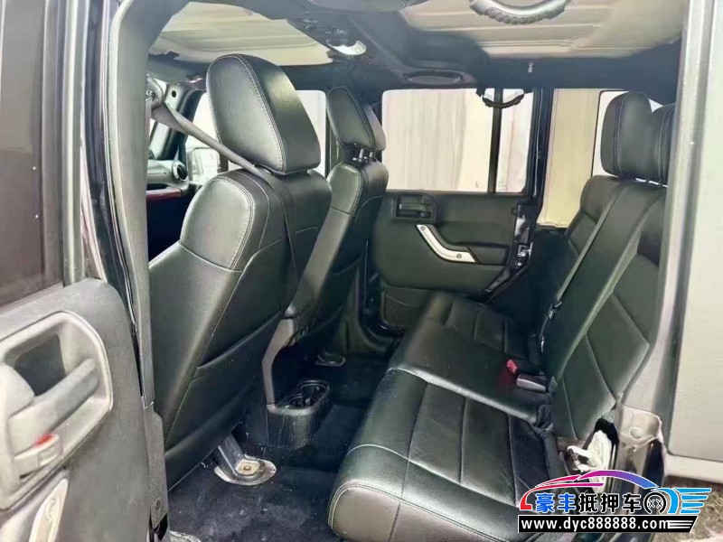 12年Jeep牧马人轿车抵押车出售