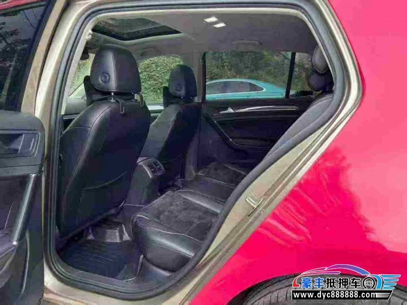 18年大众高尔夫轿车抵押车出售