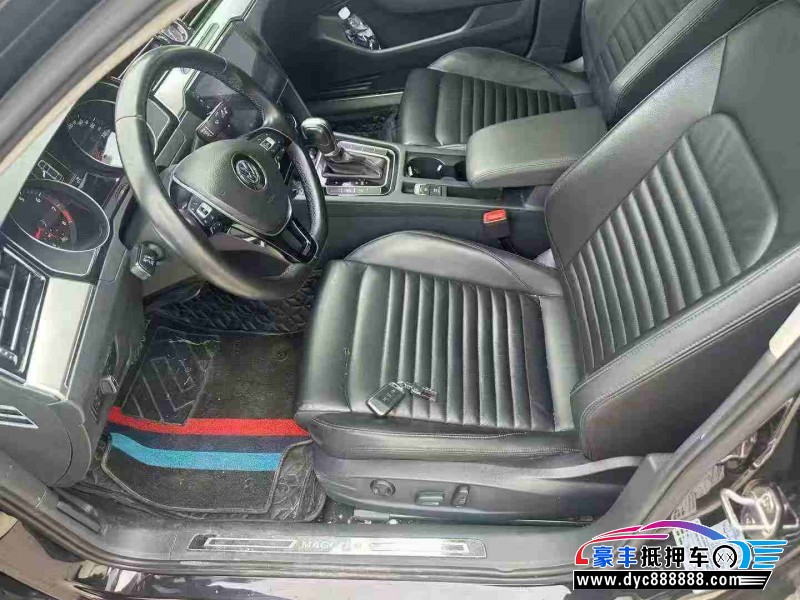 17年大众迈腾轿车抵押车出售