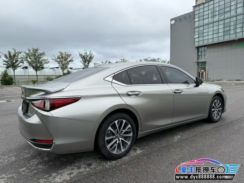 24年雷克萨斯ES轿车抵押车出售