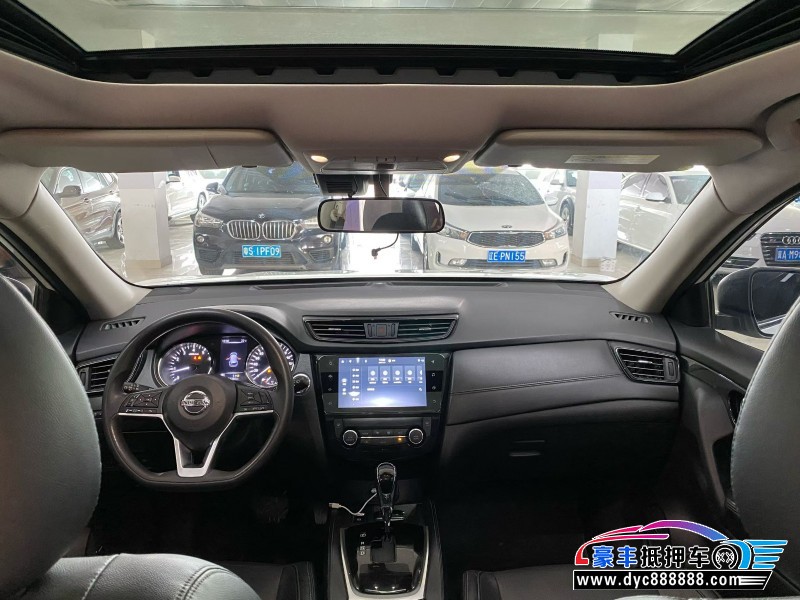 22年日产奇骏轿车抵押车出售