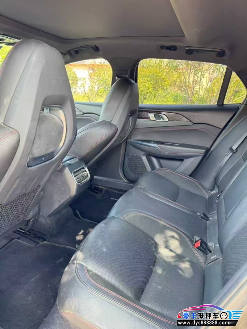 19年领克03轿车抵押车出售