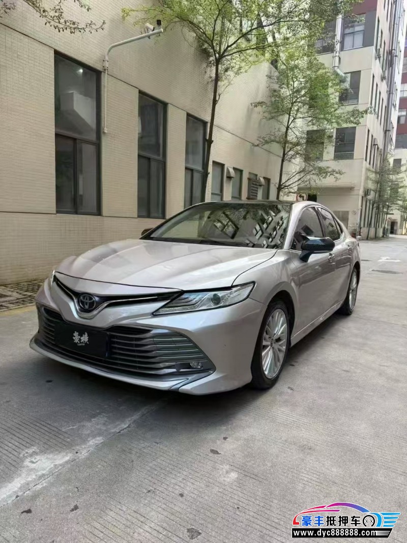 20年丰田凯美瑞轿车抵押车出售