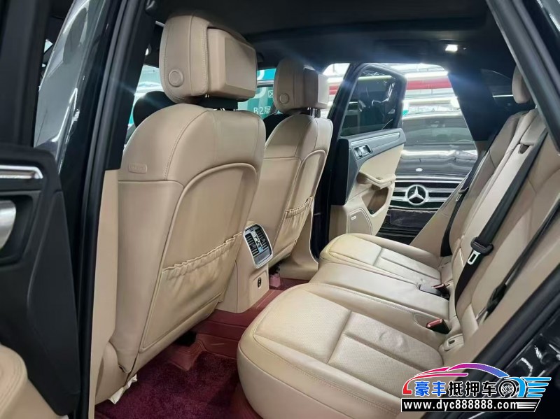 22年保时捷Macan迈凯轿车抵押车出售