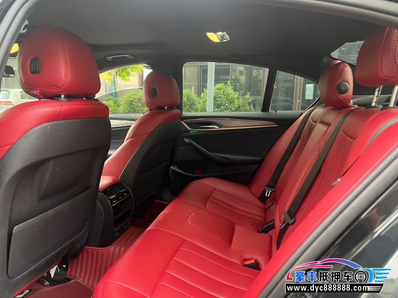 20年宝马5系轿车抵押车出售