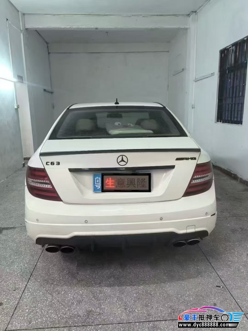 12年奔驰C轿车抵押车出售