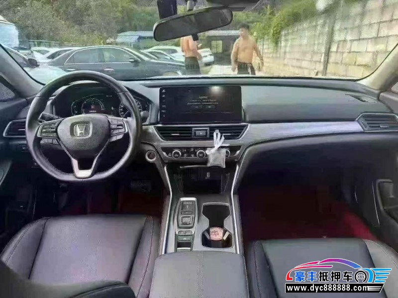 22年本田雅阁轿车抵押车出售