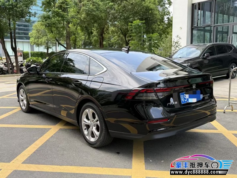 24年本田雅阁轿车抵押车出售