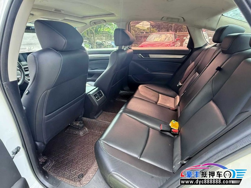 19年本田雅阁轿车抵押车出售