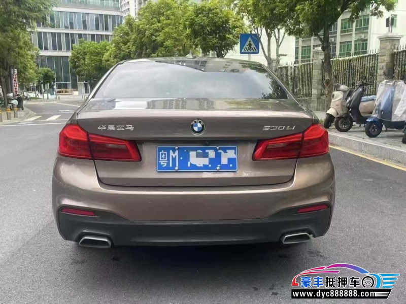 19年宝马5系轿车抵押车出售