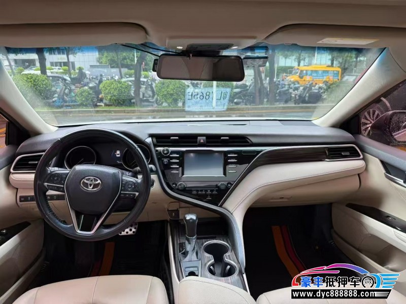 19年丰田凯美瑞轿车抵押车出售