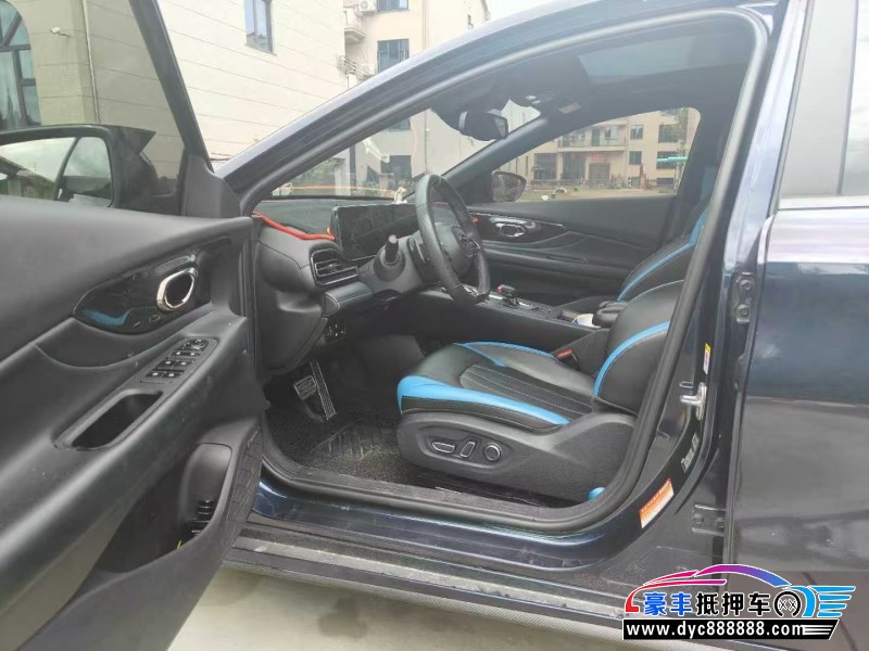 23年传祺影豹轿车抵押车出售