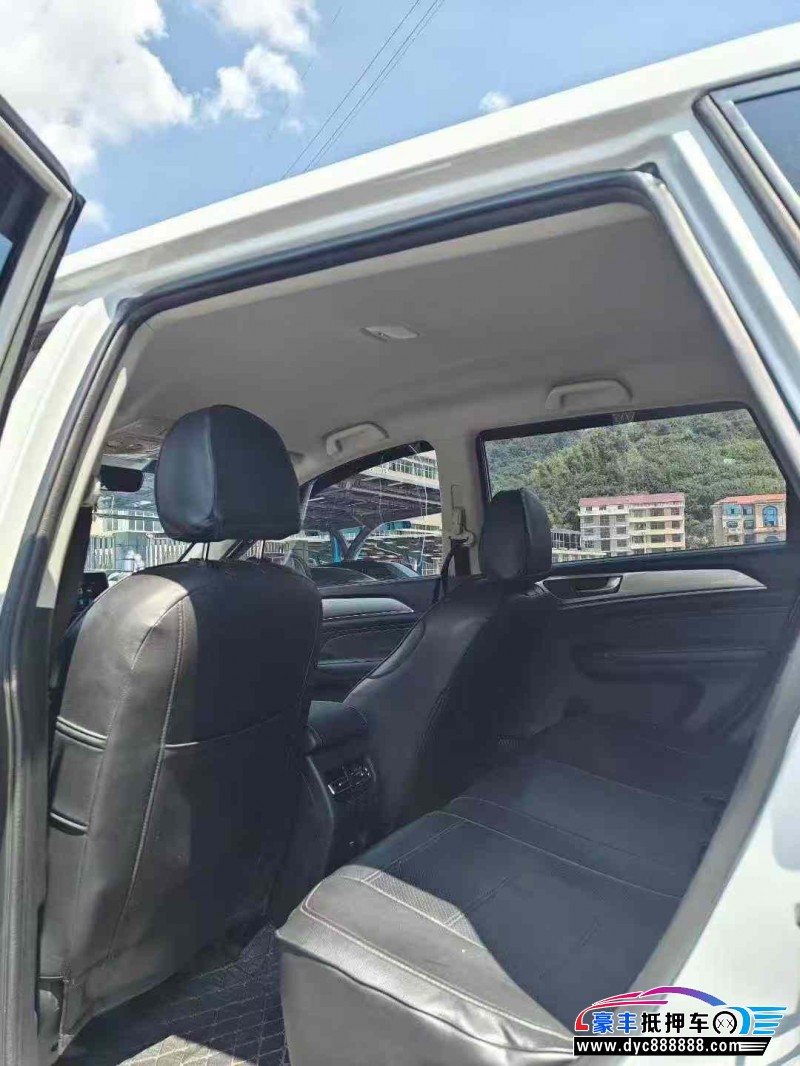 23年长城M6轿车抵押车出售