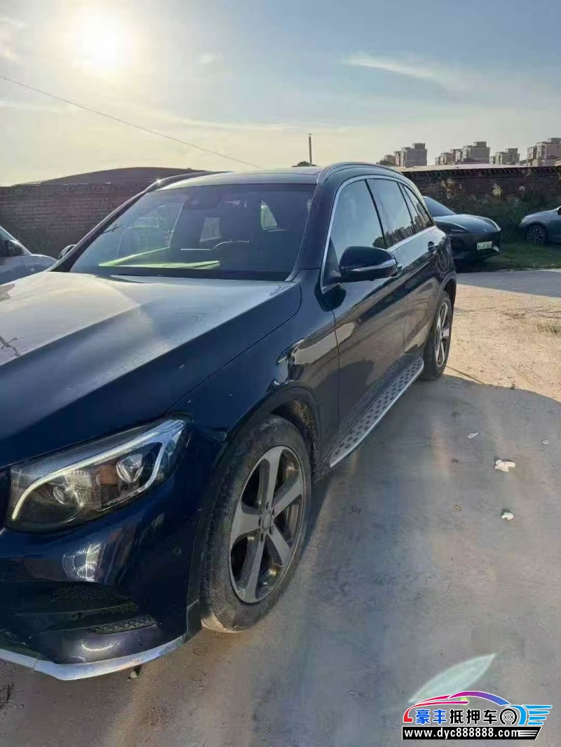 17年奔驰GLCSUV抵押车出售