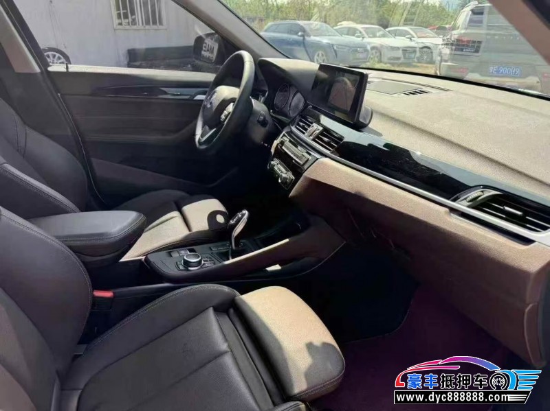 22年宝马X1SUV抵押车出售