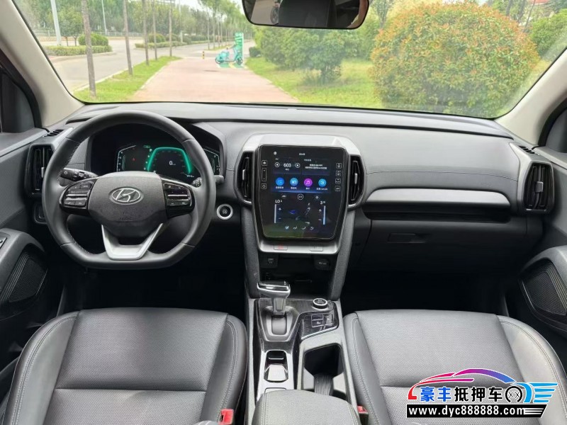 23年现代ix35轿车抵押车出售