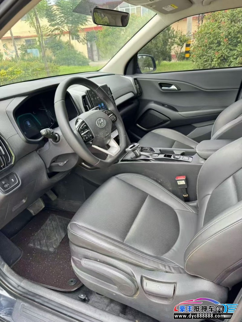 23年现代ix35轿车抵押车出售