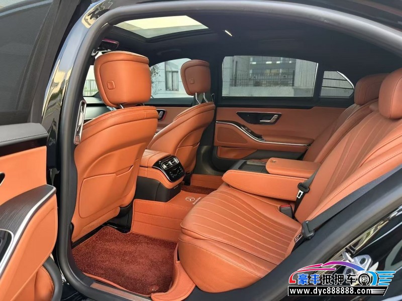 23年奔驰S轿车抵押车出售