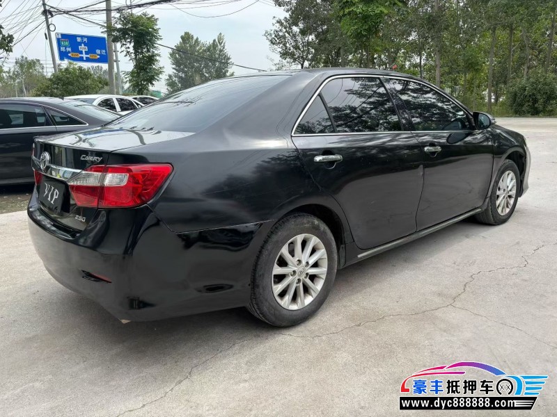 14年丰田凯美瑞轿车抵押车出售