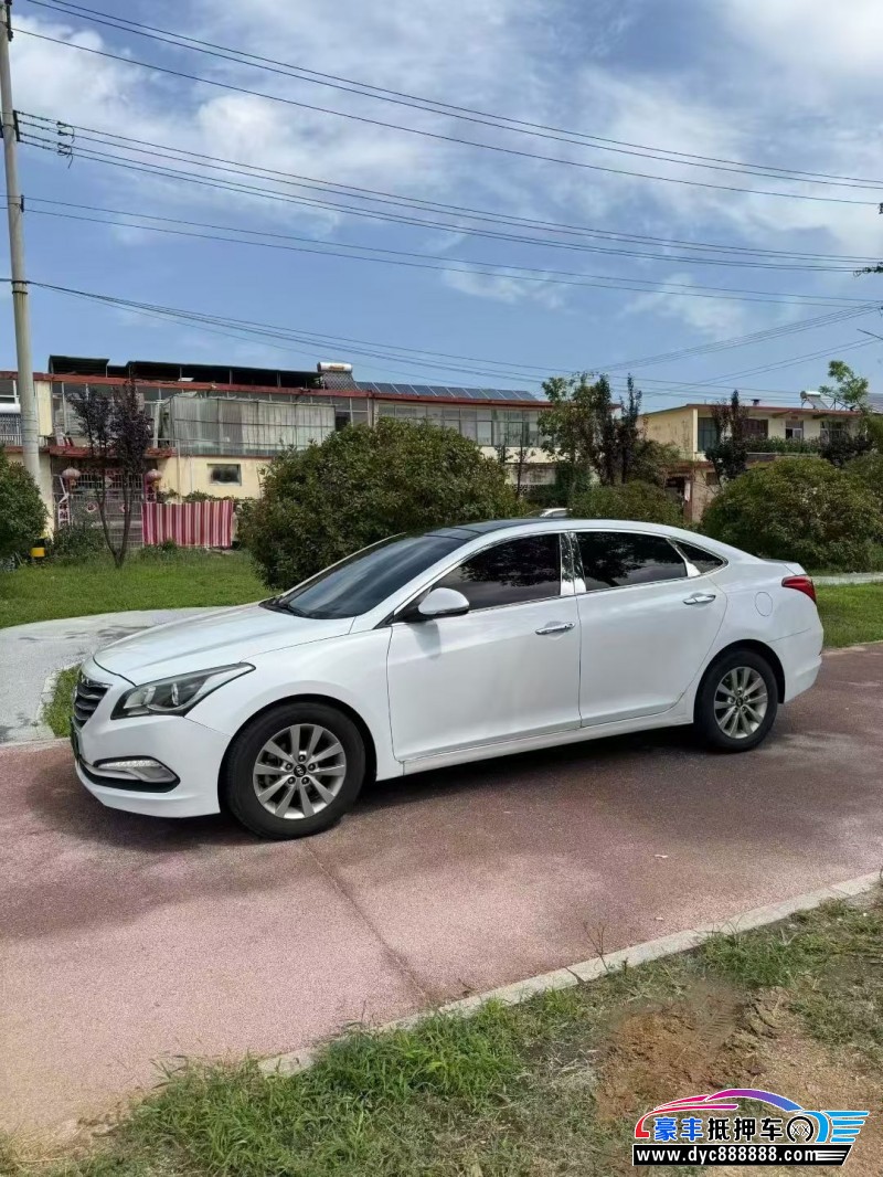 16年现代名图轿车抵押车出售