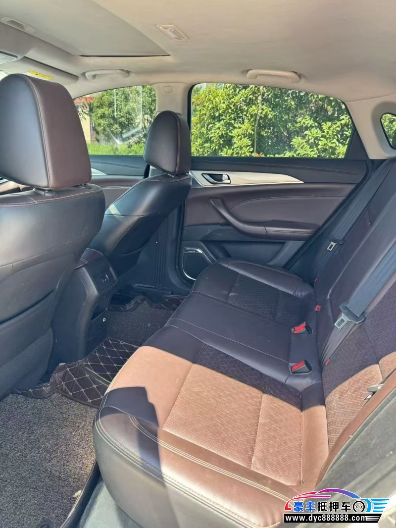 18年长安逸动轿车抵押车出售