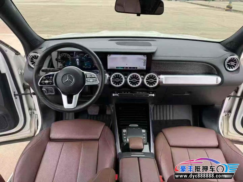 22年奔驰GLB轿车抵押车出售