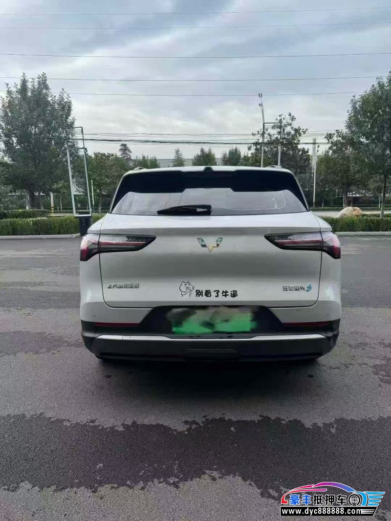 24年五菱星光轿车抵押车出售