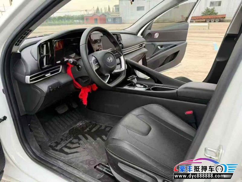 22年现代伊兰特轿车抵押车出售