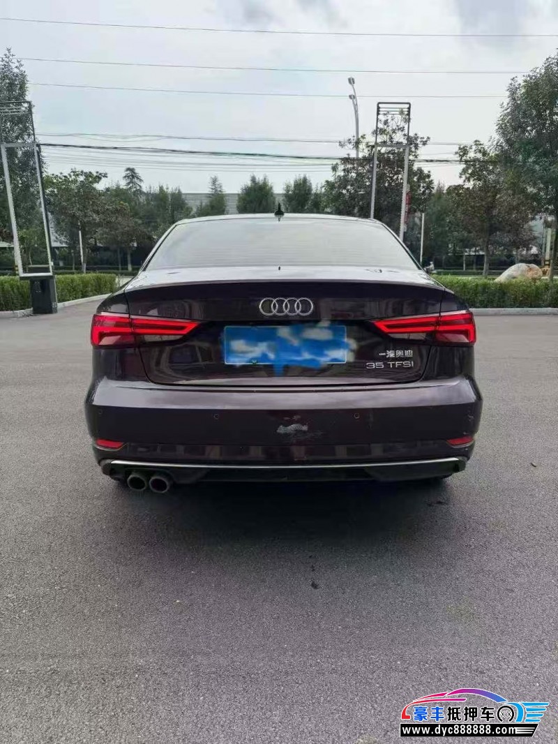 19年奥迪A3轿车抵押车出售